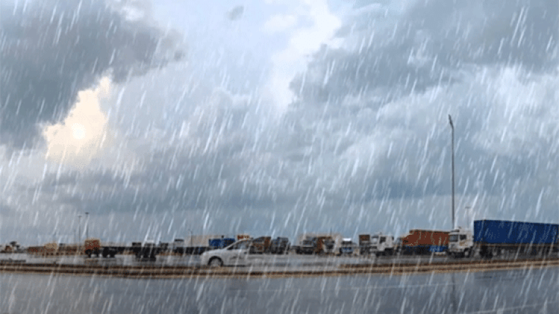 تساقط أمطار غزيرة على أغلب الولايات في جانفي