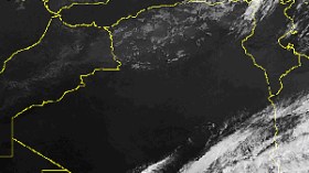 طقس ممطر وبارد بالشرق ومتقلب بالوسط وغائم بالغرب
