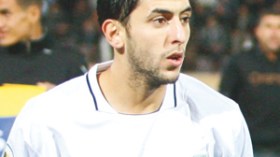 مترف‭ ‬سيوّقع‭ ‬بعد‭ ‬عودة‭ ‬سرار‭ ‬من‭ ‬الحج