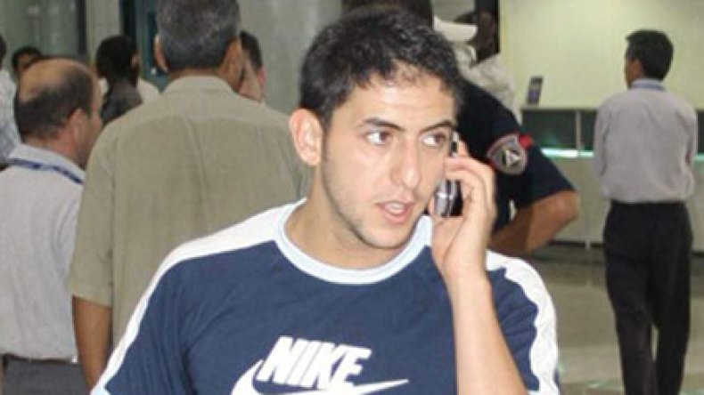 مترف يتفق مع حمار ويلتحق هذا الإثنين