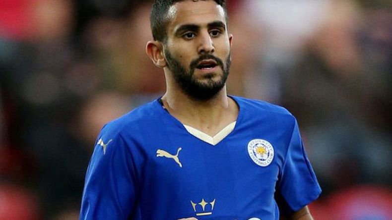 محرز سعيد مع لايستر سيتي ولا يكترث بالإشاعات