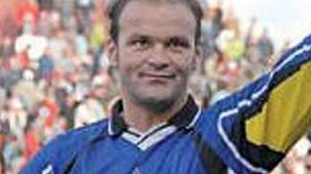 ” لن  أعود  للحمراوة  قبل  استلام  مستحقاتي .. وأين  كان  بن  حمو  قبل  مغادرتي ..! ؟ “