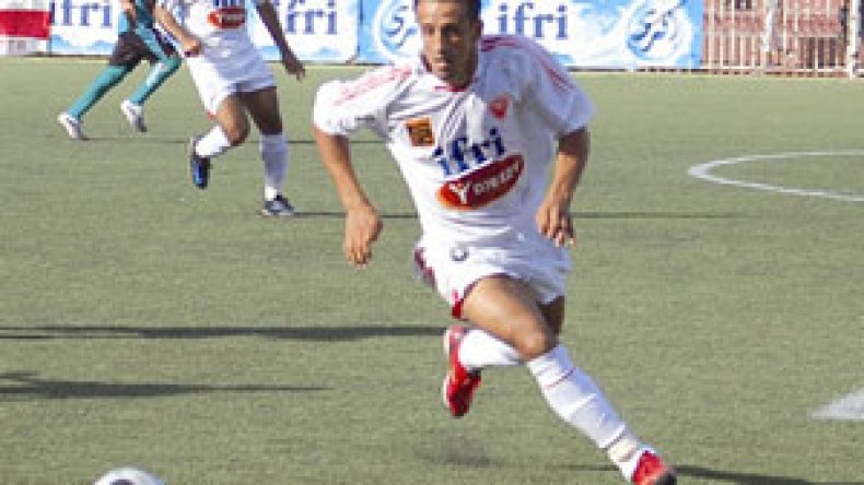 غول يواصل الغياب ومزوار يقاطع تدريبات مولودية وهران