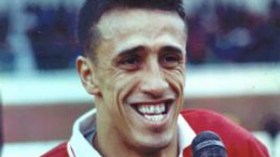 مباراة‭ ‬المغرب‭ ‬صعبة‭ ‬على‭ ‬الخضر‭.. ‬وهكذا‭ ‬هزمنا‭ ‬ابن‭ ‬القذافي‭!‬