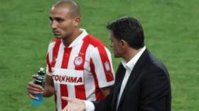 مدرب أولمبياكوس لـ جبور: أنت لست ماركو فان باستن!