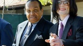 Reading the Bible, listening to the Gipsy Kings…the final chaotic hours of Michael Jacksonâ€™s tortured life