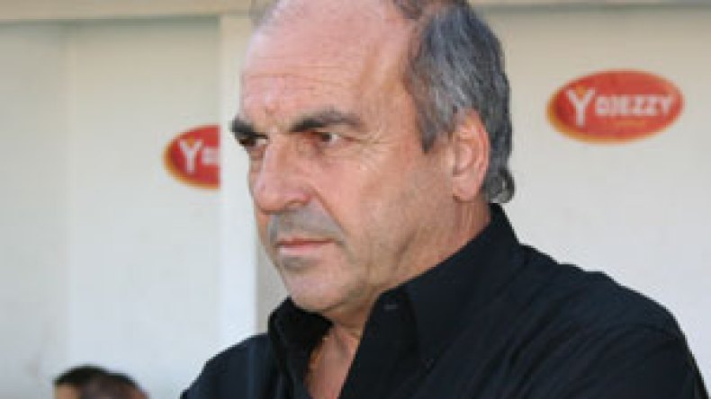 ميشال غاضب بسبب”خدعة التصوير” ومصيره مع العميد لم يفصل فيه بعد