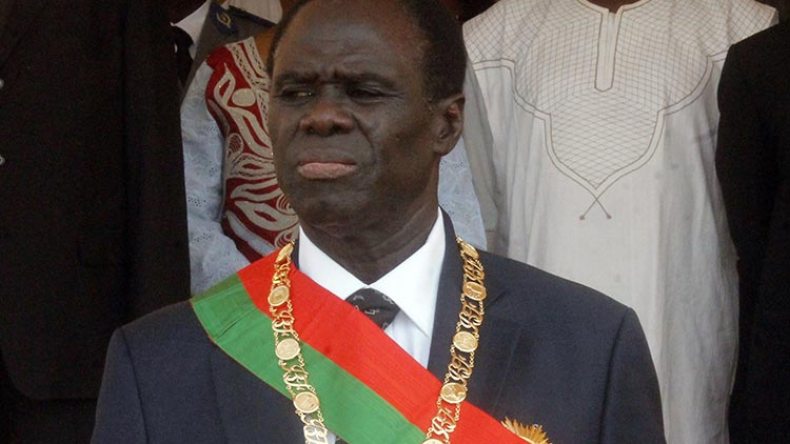 الاتحاد الأفريقي يعلق أنشطة بوركينافاسو ويهددها بعقوبات