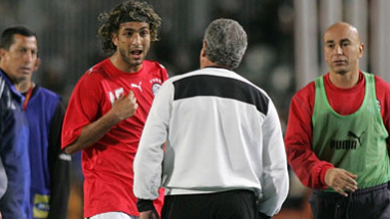 ميدو يزعم بأن المنتخب الجزائري دون مستوى الفراعنة