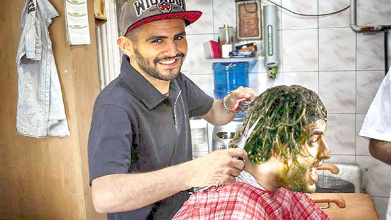 “محرز أفضل مني.. لا أغار منه ولن أتراجع عن حلق شعري”