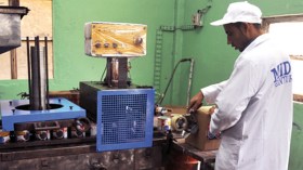 زوبير بوطغان: منتجات “صباغة ميدي” تخضع لآلات إنتاج من الجيل الأخير