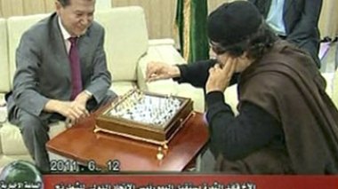 Libye: Kadhafi dit être à Tripoli, ne pas avoir l'intention de quitter la Libye