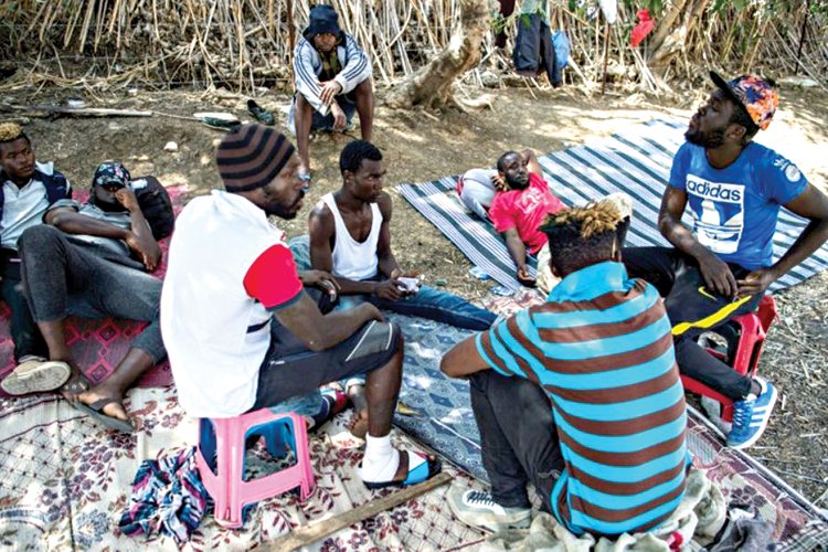 5.000 migrants africains refoulés par le Maroc vers la frontière algérienne!