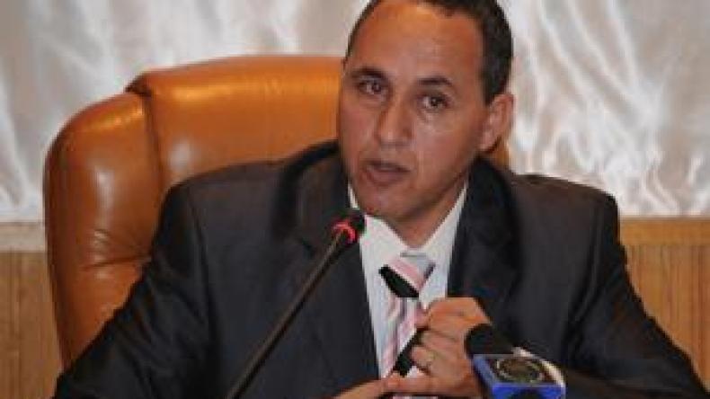 قانونان جديدان لتنظيم توزيع الإشهار واستطلاعات الرأي