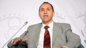 أستاذ الرقص الكلاسيكي محيي الدين نصر الدين يناشد ميهوبي التدخل