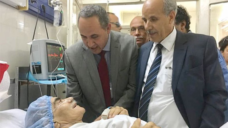 ميهوبي يزور الكوميدي زيغمي في مستشفى قسنطينة