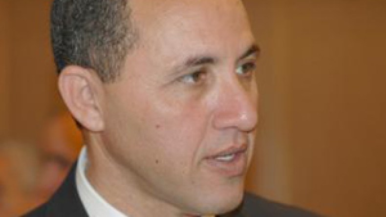 ميهوبي يتفقد القناة الناطقة بالأمازيغية ويعطي توجيهاته للقائمين عليها