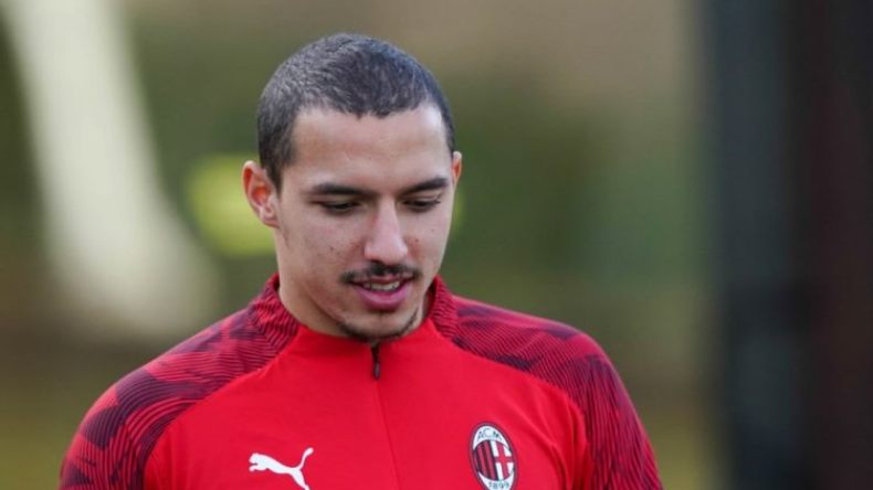 هذا هو المبلغ الذي اشترطه الميلان لِتسريح بن ناصر