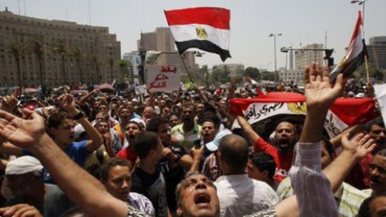 15 مسيرة زحفت نحو ميدان التحرير وأعادت أجواء الثورة