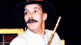 “اللوحة المثقوبة” عندما تنمو أزهار الفن وسط أشواك الأصولية