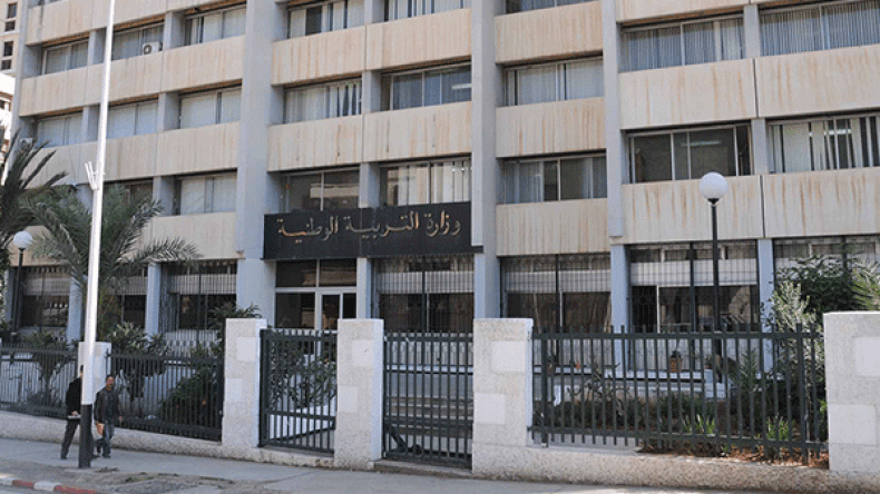 وزارة التربية تستأنف جلساتها مع النقابات حول “إصلاح البكالوريا”