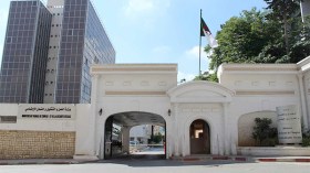 وزارة العمل تحرج الوزارات وتجبرها على التعامل مع النقابات المستقلة