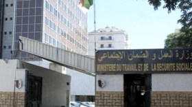 العمادة وافقت على اتفاقية الأطباء المتعاقدين.. وأرقامها خاطئة