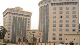 3 آلاف أورو يوميا لخبراء أعدوا قانون المحروقات الملغى