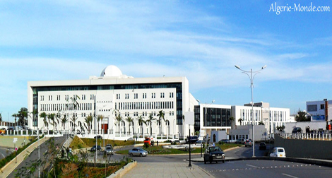 L’Algérie suit avec une “grande préoccupation” les derniers développements au Mali