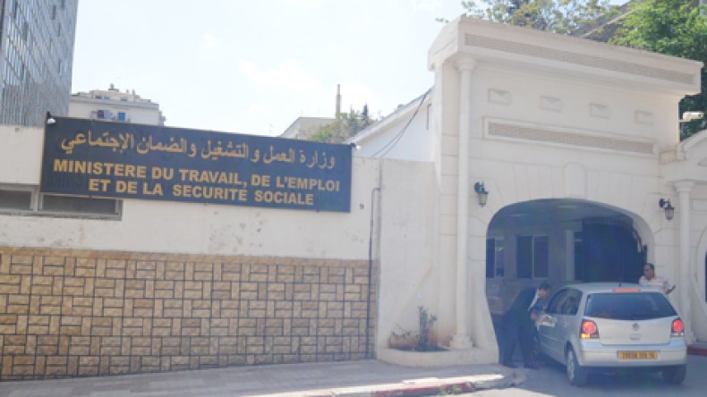 تحويل آلاف الموظفين في الإدارة إلى القطاع الاقتصادي