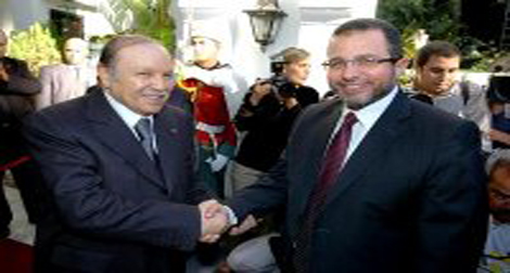 Le président Bouteflika reçoit le Premier ministre égyptien