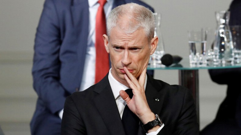 إصابة وزير الثقافة الفرنسي بكورونا