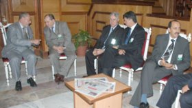 وزراء يبيّضون “صفائحهم” أمام الرئيس لضمان البقاء