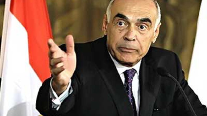 مصر تحذّر رعاياها في الجزائر وليبيا