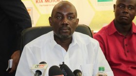 وزارة الرياضة الإيفوراية تريد 2000 تذكرة في مباراة الخضر