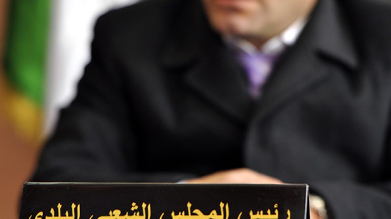 أيها الأميار.. خلصونا!