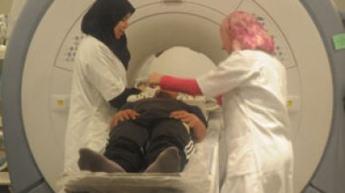 Des médecins démasquent la « mafia » des scanners dans les hôpitaux