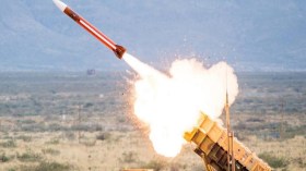 التحالف يعترض صاروخين باليستيين في سماء السعودية