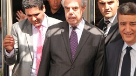 “مستعدون للمشاركة في احتفالية الذكرى الخمسين لاستقلال الجزائر”