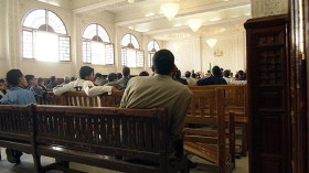 سيدة تقيد ابنتها وتخنقها وتضرم النار فيها في بومرداس