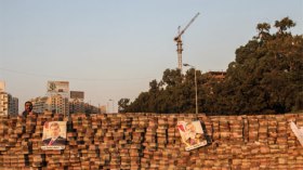 “هيومن رايتس” تطالب مصر بوقف أي خطط فورية لفض الاعتصامات بالقوة
