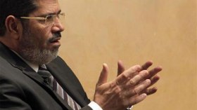مرسي: أرفض الرئاسيات المبكرة ونادم على الإعلان الدستوري