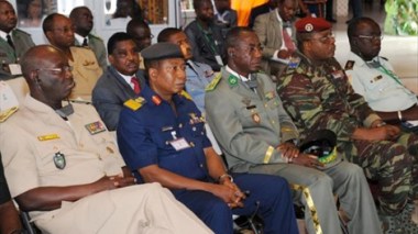 Mali: des chefs militaires ouest-africains préparent l'envoi d'une force régionale