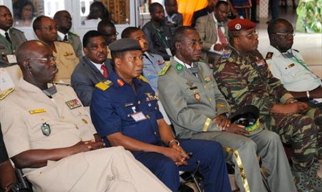 Mali: des chefs militaires ouest-africains préparent l'envoi d'une force régionale