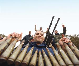 Libye/  Le «Vendredi de la fin» approche : le régime de Kadhafi vit ses derniers jours selon les révolutionnaires