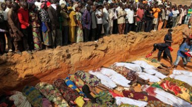 Nigeria: au moins 121 morts dans une série d'attaques coordonnées