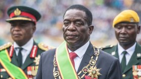 رئيس زيمبابوي الجديد يعين مسؤولين عسكريين في مناصب وزارية