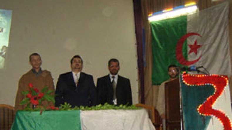 مناصرة يربح “معركة” مجلس الشورى في انتظار “حرب” المؤتمر