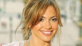 المغنية “جينفير لوبيز” تتراجع وتؤكد مشاركتها في حفل افتتاح المونديال