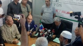 أحزاب معارضة ترفض تمديد مهمة بن صالح